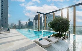 曼谷通羅宿橋套房飯店